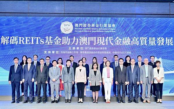 币圈大佬们的清晨：8月24日不寻常的24小时