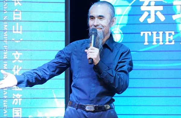 比特币大涨800点，我们赚翻了！
